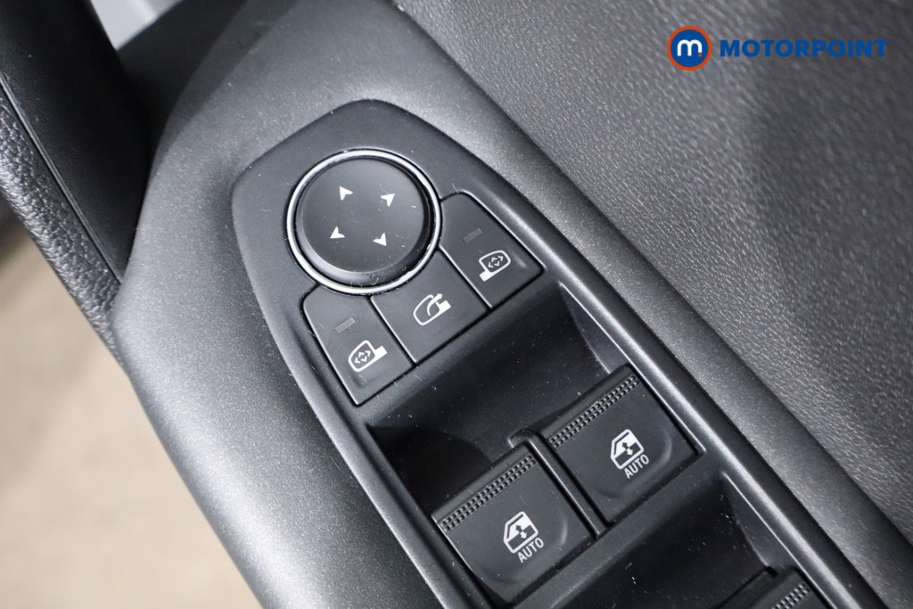 Renault Captur Evolution Manual Petrol SUV - Stock Number (1549131) - 22nd supplementary image