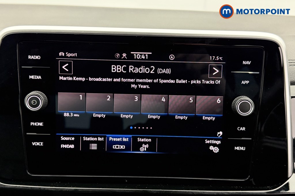 Volkswagen T-Roc R-Line Automatic Petrol SUV - Stock Number (1549136) - 6th supplementary image