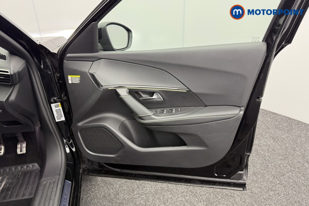 Peugeot 2008 GT Automatic Petrol SUV - Stock Number (1549137) - 17th supplementary image