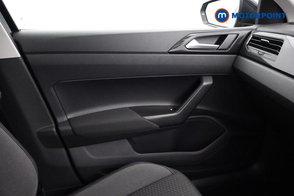 Volkswagen Polo Life Automatic Petrol Hatchback - Stock Number (1549155) - 8th supplementary image