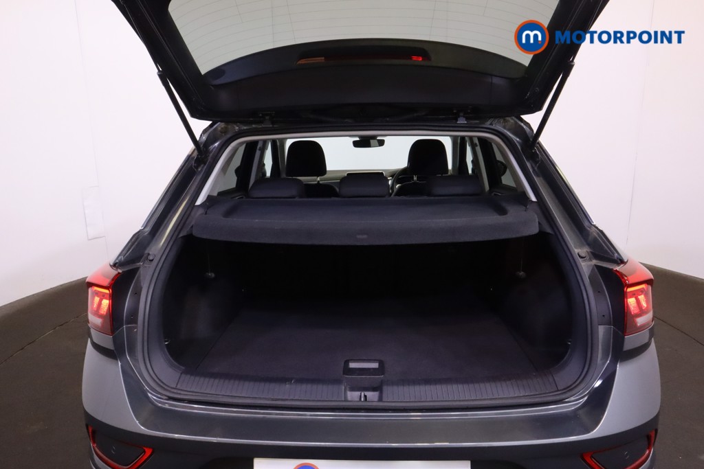 Volkswagen T-Roc Style Manual Petrol SUV - Stock Number (1549217) - 16th supplementary image