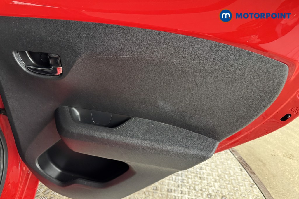 Peugeot 108 Allure Manual Petrol Hatchback - Stock Number (1549312) - 17th supplementary image