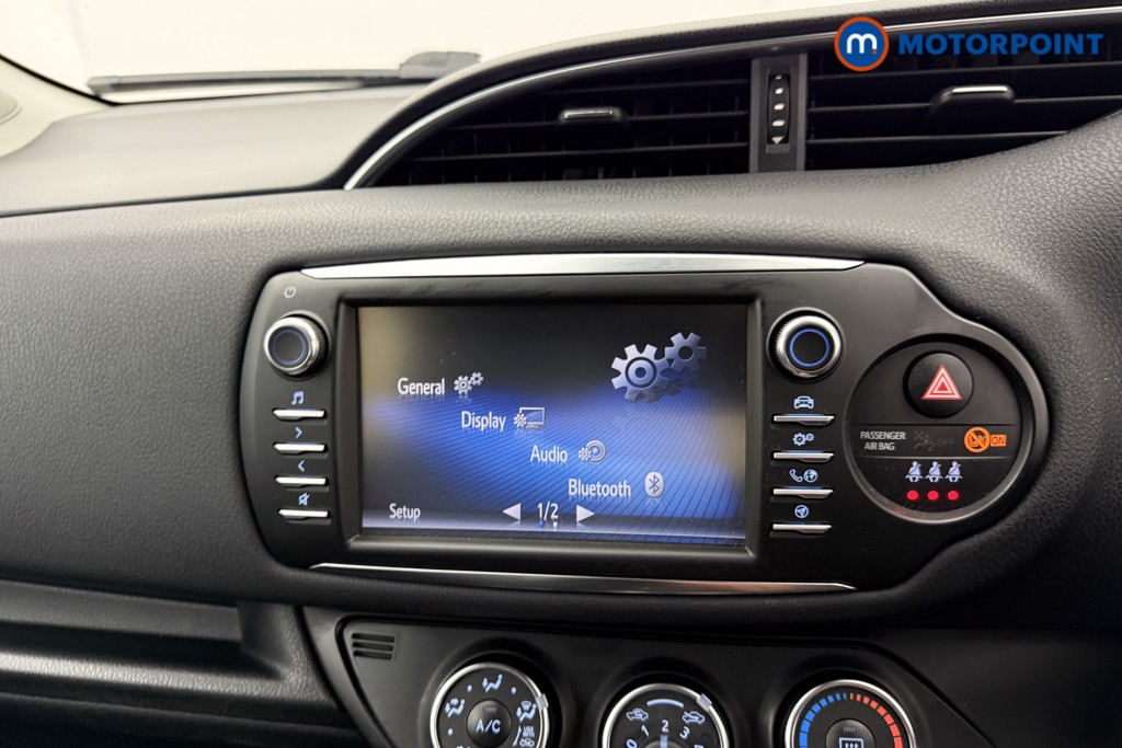 Toyota Yaris Y20 Manual Petrol Hatchback - Stock Number (1549333) - 4th supplementary image
