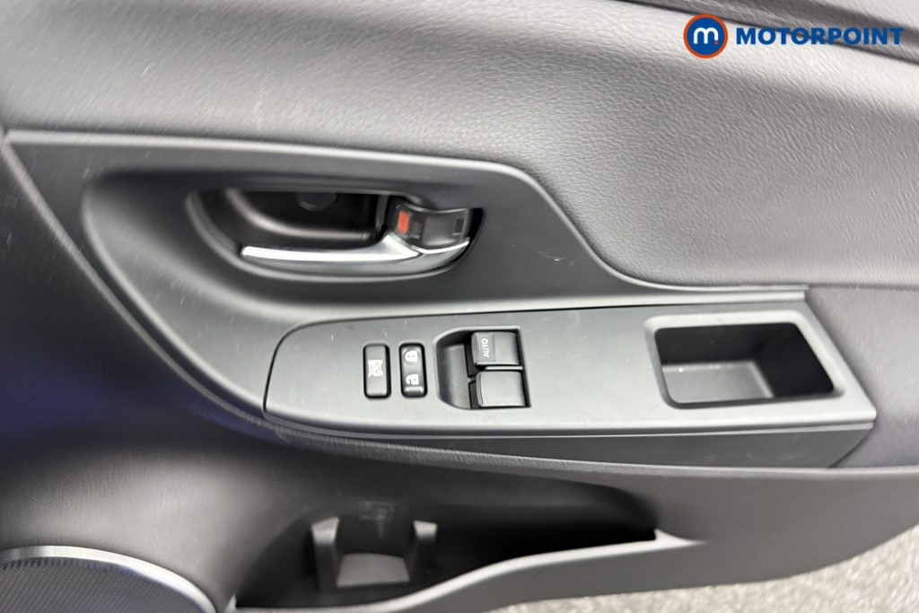 Toyota Yaris Y20 Manual Petrol Hatchback - Stock Number (1549333) - 12th supplementary image