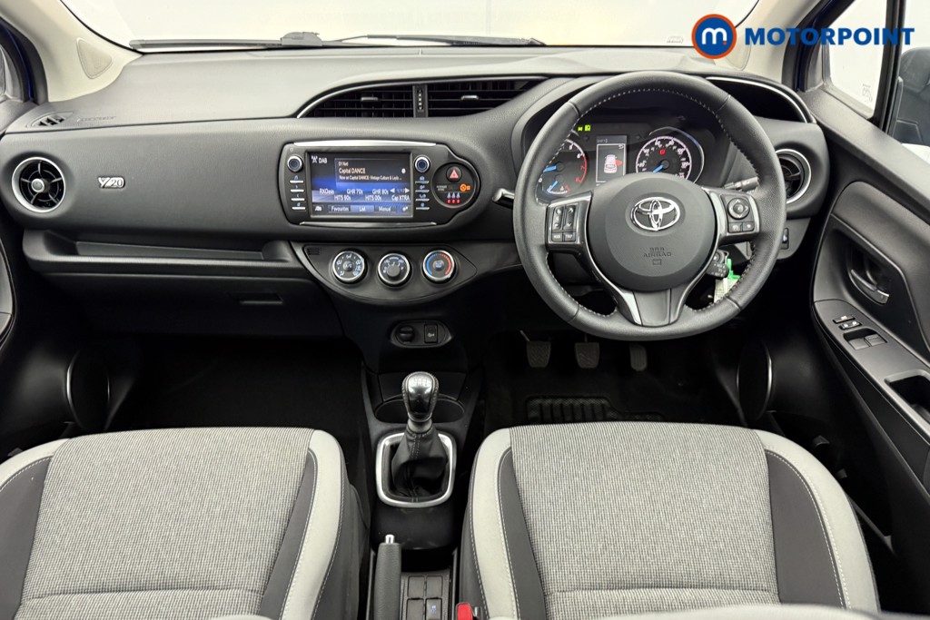 Toyota Yaris Y20 Manual Petrol Hatchback - Stock Number (1549333) - 1st supplementary image