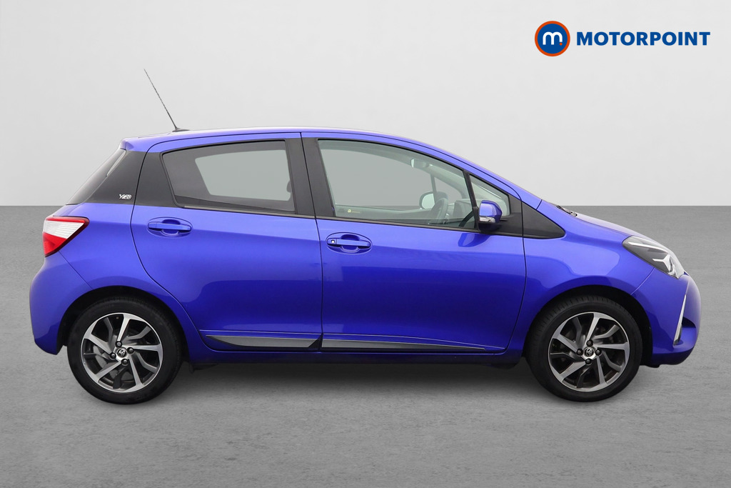 Toyota Yaris Y20 Manual Petrol Hatchback - Stock Number (1549333) - Drivers side