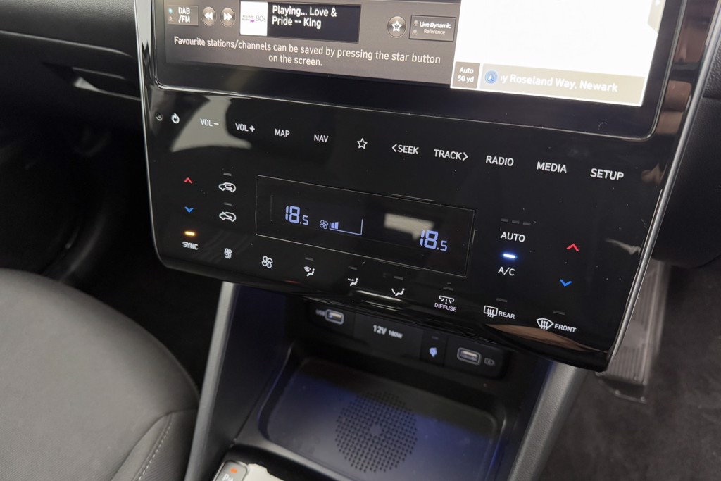 Hyundai Tucson Premium Manual Petrol SUV - Stock Number (1549388) - 9th supplementary image