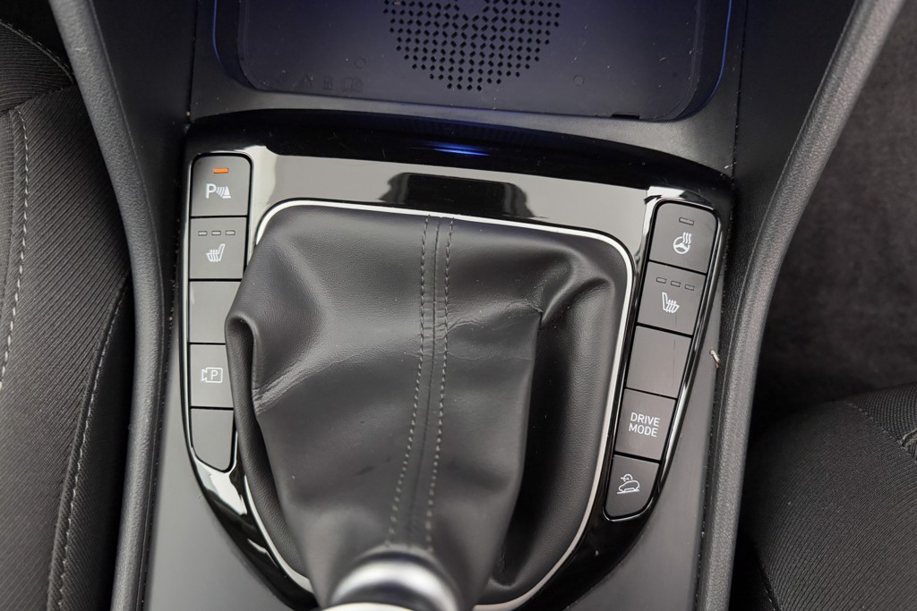 Hyundai Tucson Premium Manual Petrol SUV - Stock Number (1549388) - 12th supplementary image