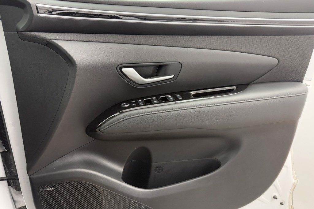 Hyundai Tucson Premium Manual Petrol SUV - Stock Number (1549388) - 14th supplementary image