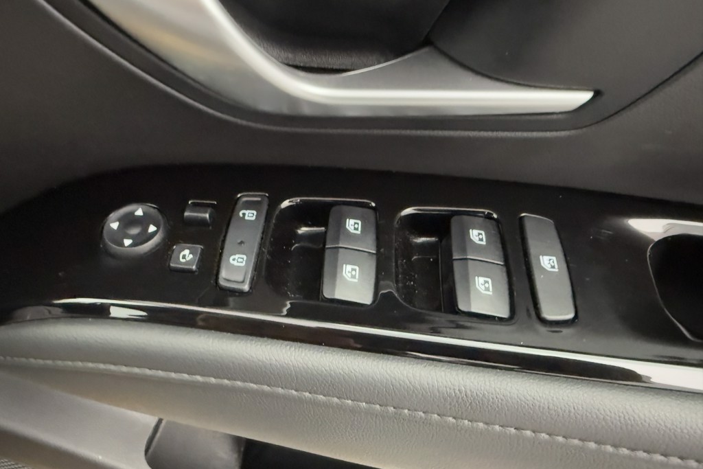 Hyundai Tucson Premium Manual Petrol SUV - Stock Number (1549388) - 15th supplementary image