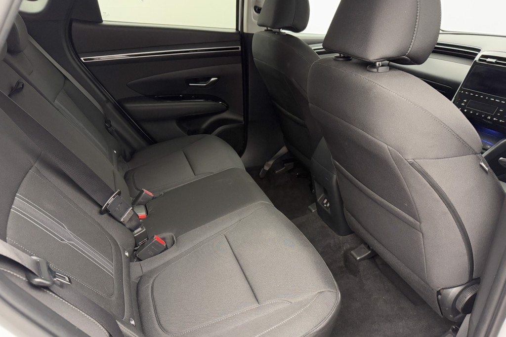 Hyundai Tucson Premium Manual Petrol SUV - Stock Number (1549388) - 18th supplementary image