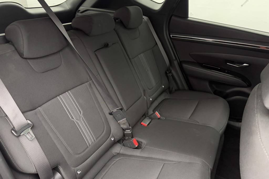 Hyundai Tucson Premium Manual Petrol SUV - Stock Number (1549388) - 20th supplementary image