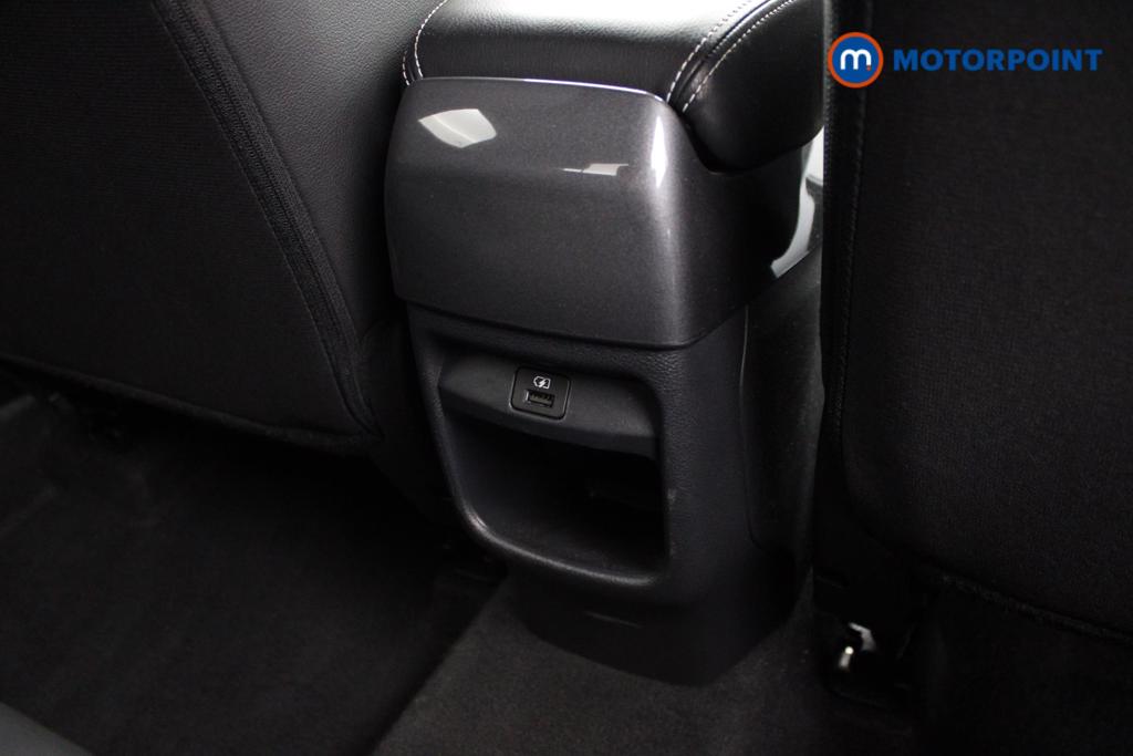 Nissan Juke N-Connecta Manual Petrol SUV - Stock Number (1549530) - 20th supplementary image