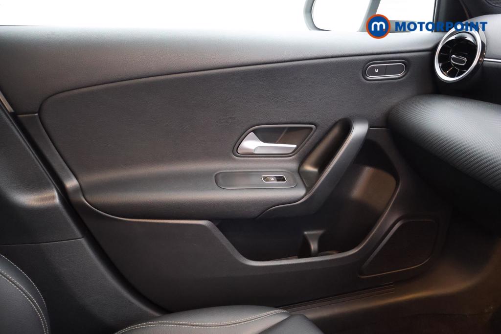 Mercedes-Benz A Class SE Manual Diesel Hatchback - Stock Number (1549729) - 8th supplementary image