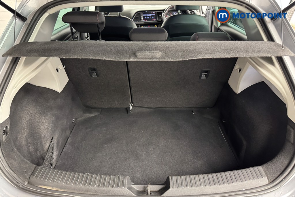 Seat Leon FR Manual Petrol Hatchback - Stock Number (1549805) - 3rd supplementary image