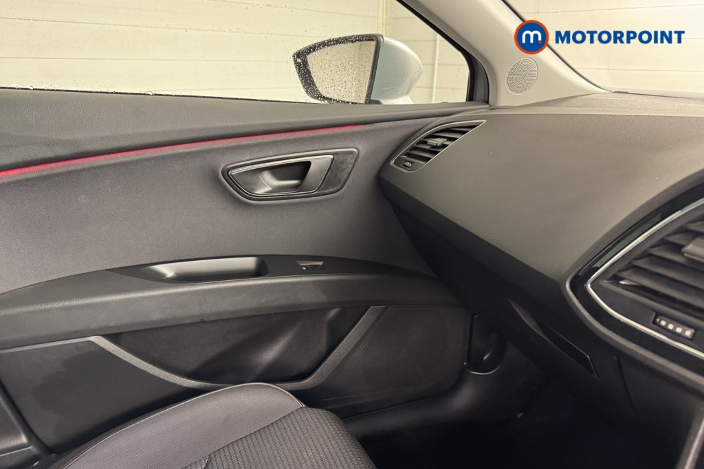 Seat Leon FR Manual Petrol Hatchback - Stock Number (1549805) - 11th supplementary image