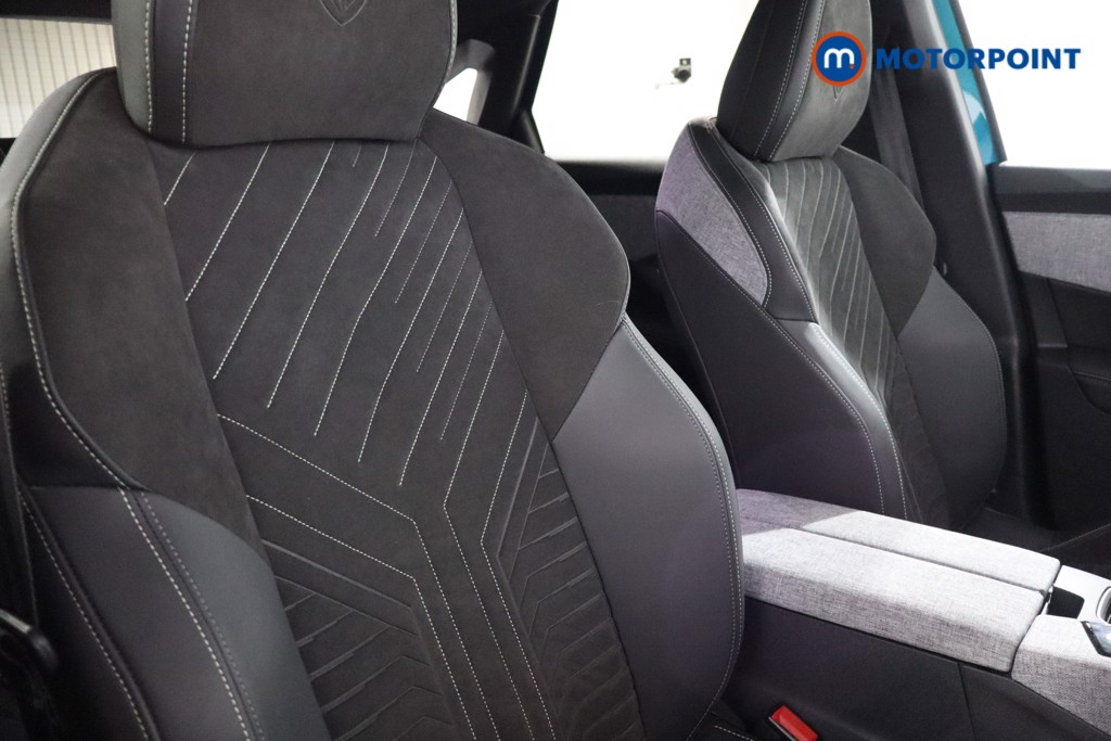 Peugeot 3008 GT Automatic Electric SUV - Stock Number (1550097) - 25th supplementary image