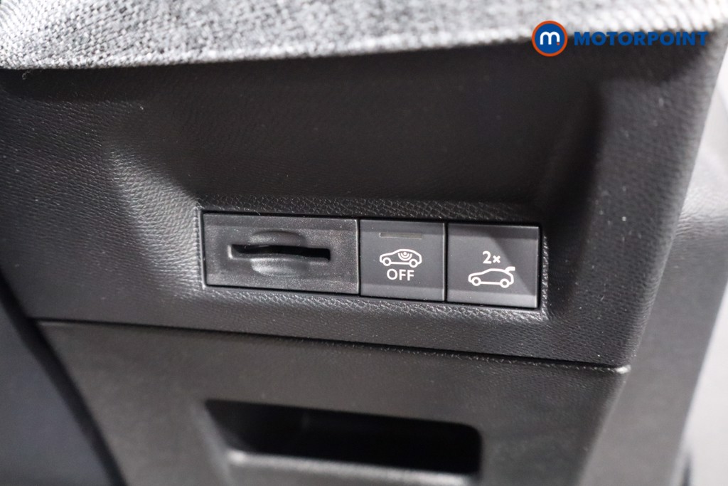Peugeot 3008 GT Automatic Electric SUV - Stock Number (1550099) - 22nd supplementary image