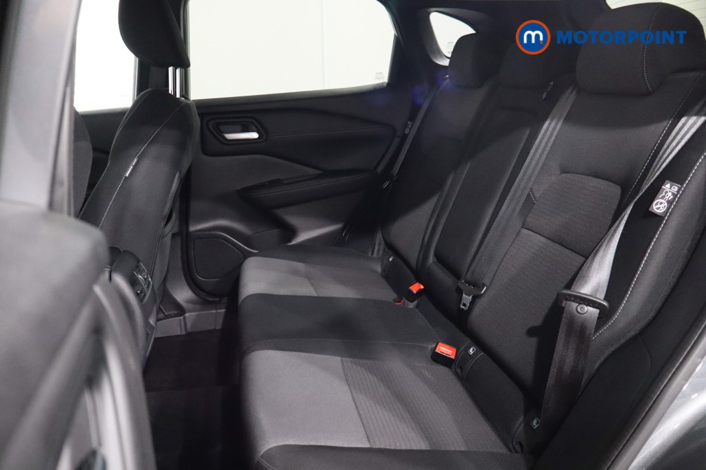 Nissan Qashqai N-Connecta Manual Petrol SUV - Stock Number (1550133) - 5th supplementary image