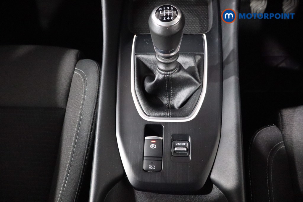 Nissan Qashqai N-Connecta Manual Petrol SUV - Stock Number (1550133) - 20th supplementary image