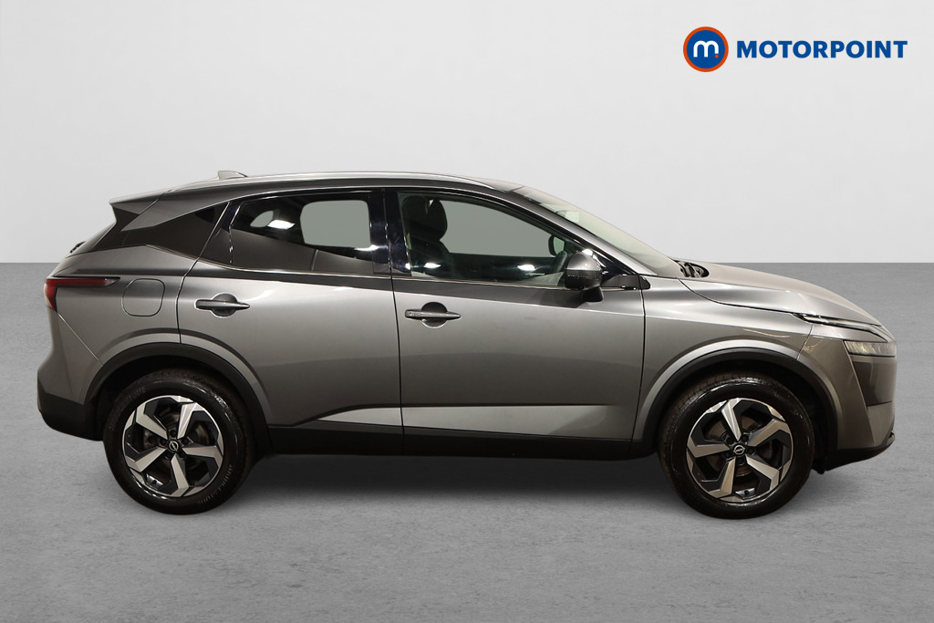 Nissan Qashqai N-Connecta Manual Petrol SUV - Stock Number (1550133) - Drivers side
