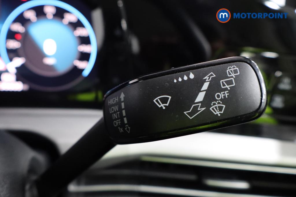 Volkswagen Golf Life Manual Petrol Hatchback - Stock Number (1550225) - 10th supplementary image