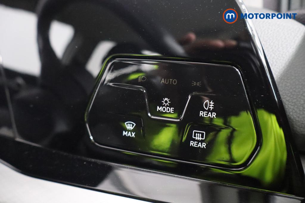 Volkswagen Golf Life Manual Petrol Hatchback - Stock Number (1550225) - 11th supplementary image