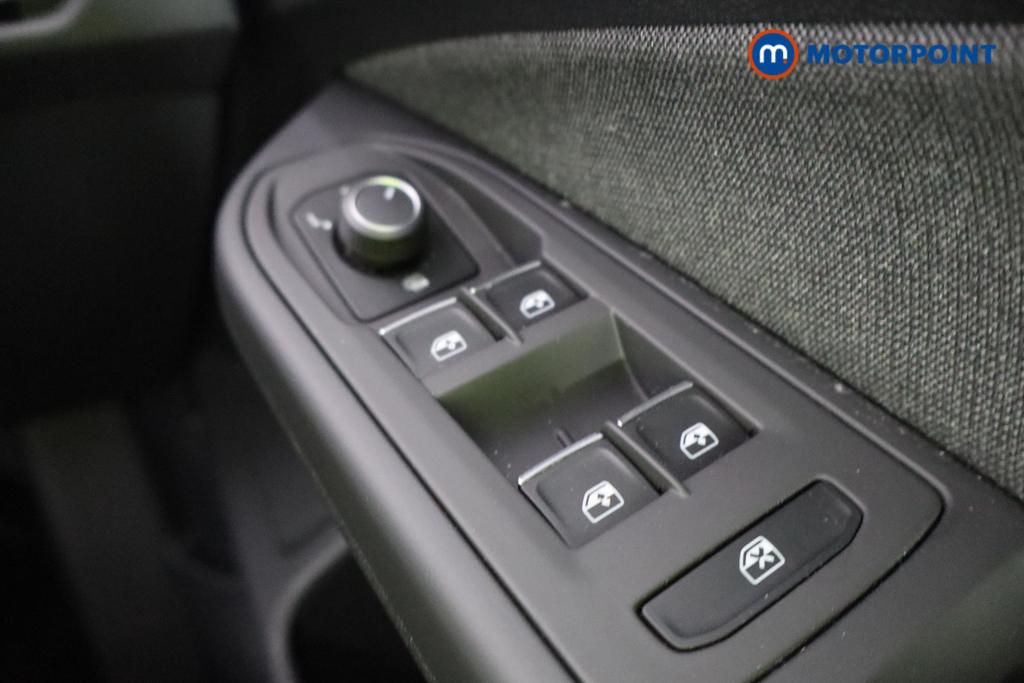 Volkswagen Golf Life Manual Petrol Hatchback - Stock Number (1550225) - 12th supplementary image