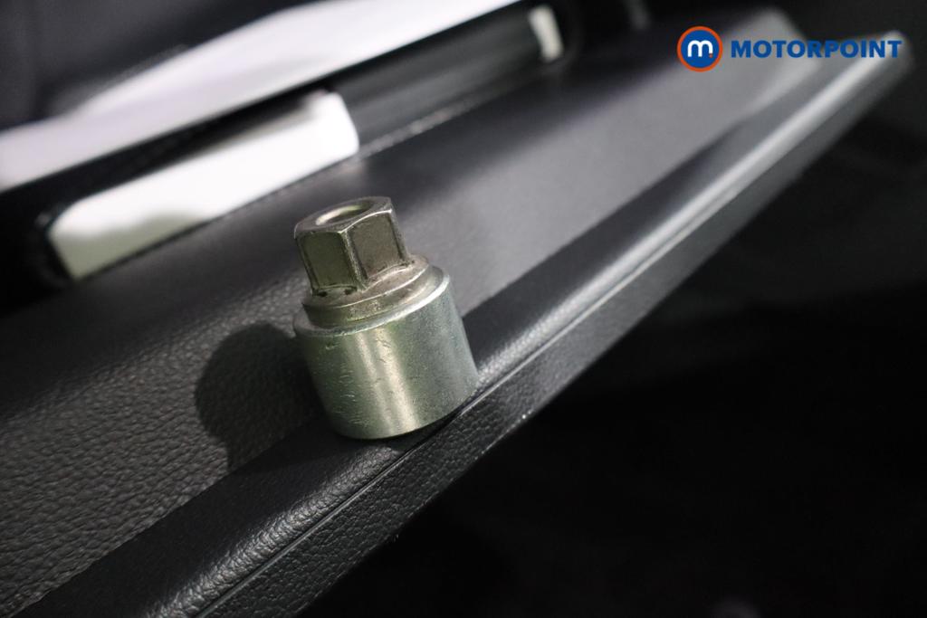 Volkswagen Golf Life Manual Petrol Hatchback - Stock Number (1550225) - 14th supplementary image