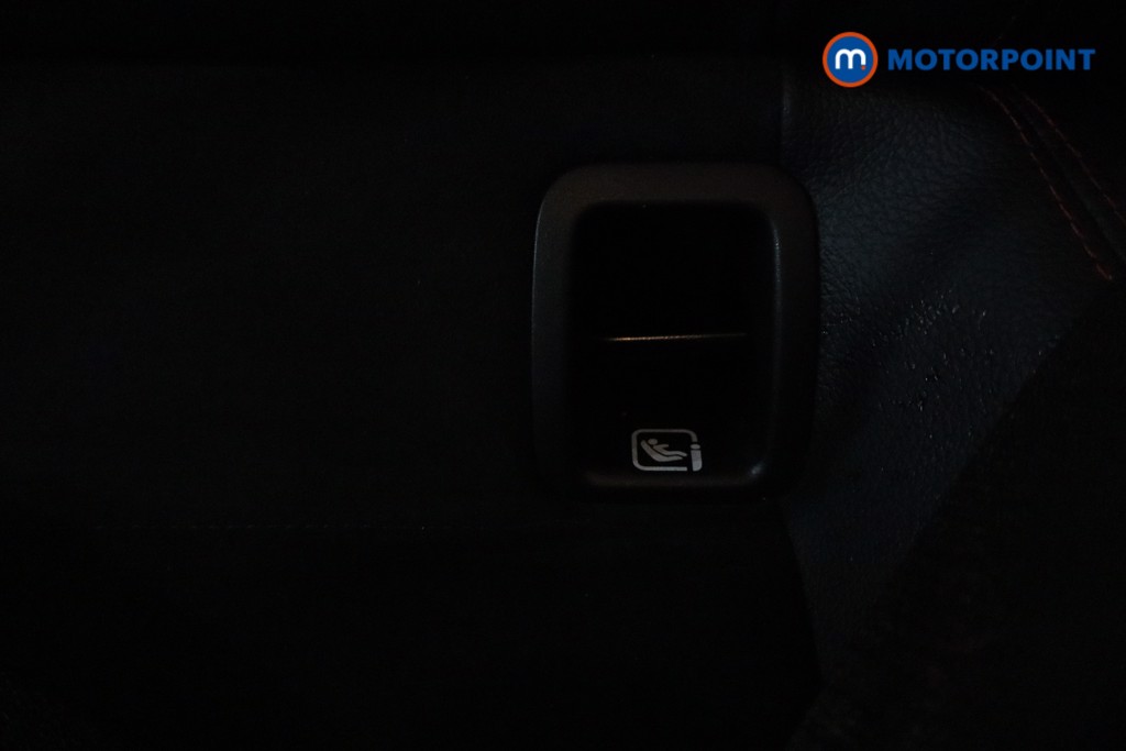 Mercedes-Benz CLA Amg Line Automatic Petrol Coupe - Stock Number (1550240) - 15th supplementary image