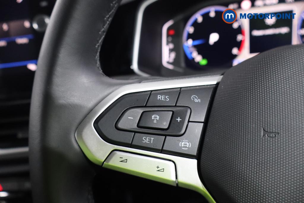 Volkswagen T-Roc R-Line Automatic Petrol SUV - Stock Number (1550375) - 7th supplementary image