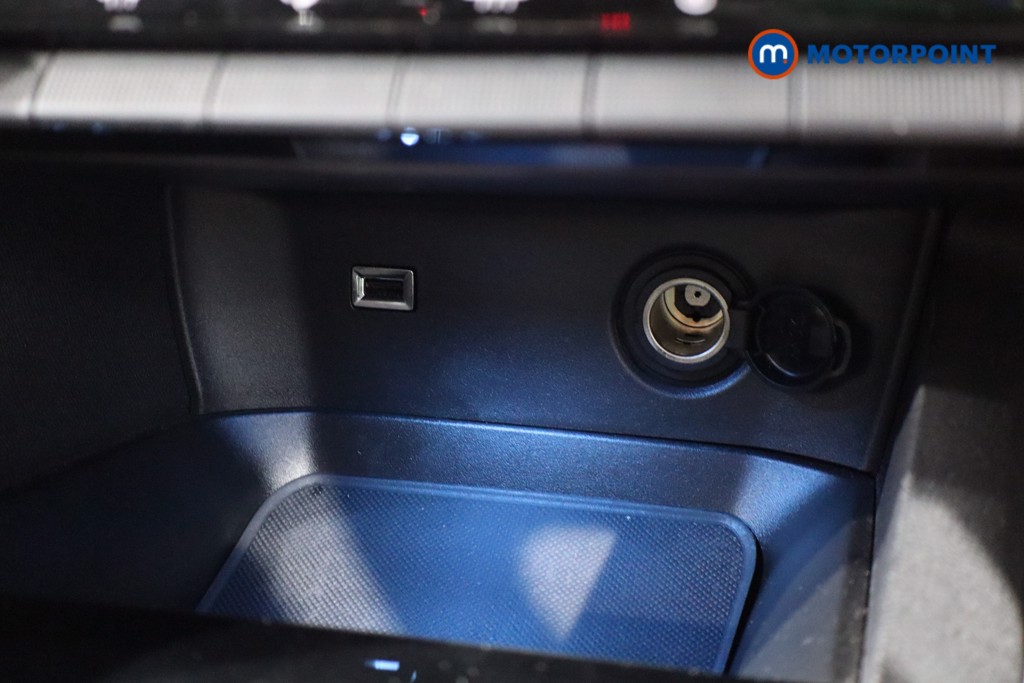 Peugeot 3008 Allure Manual Diesel SUV - Stock Number (1550448) - 16th supplementary image