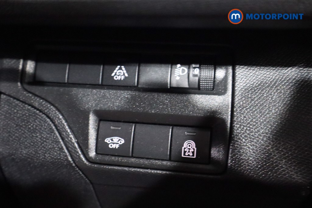 Peugeot 3008 Allure Manual Diesel SUV - Stock Number (1550448) - 20th supplementary image
