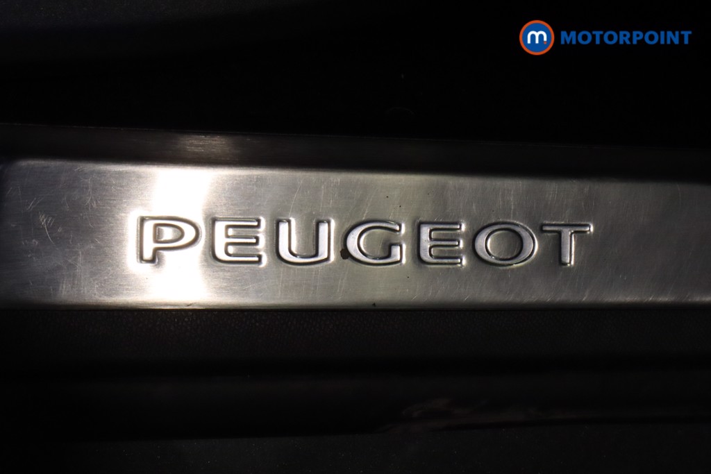 Peugeot 3008 Allure Premium-Plus Automatic Diesel SUV - Stock Number (1550452) - 7th supplementary image