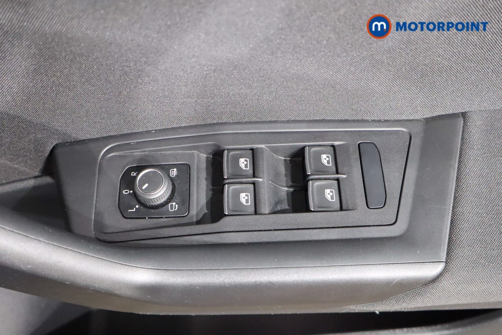 Volkswagen T-Roc Design Manual Petrol Convertible - Stock Number (1550487) - 18th supplementary image