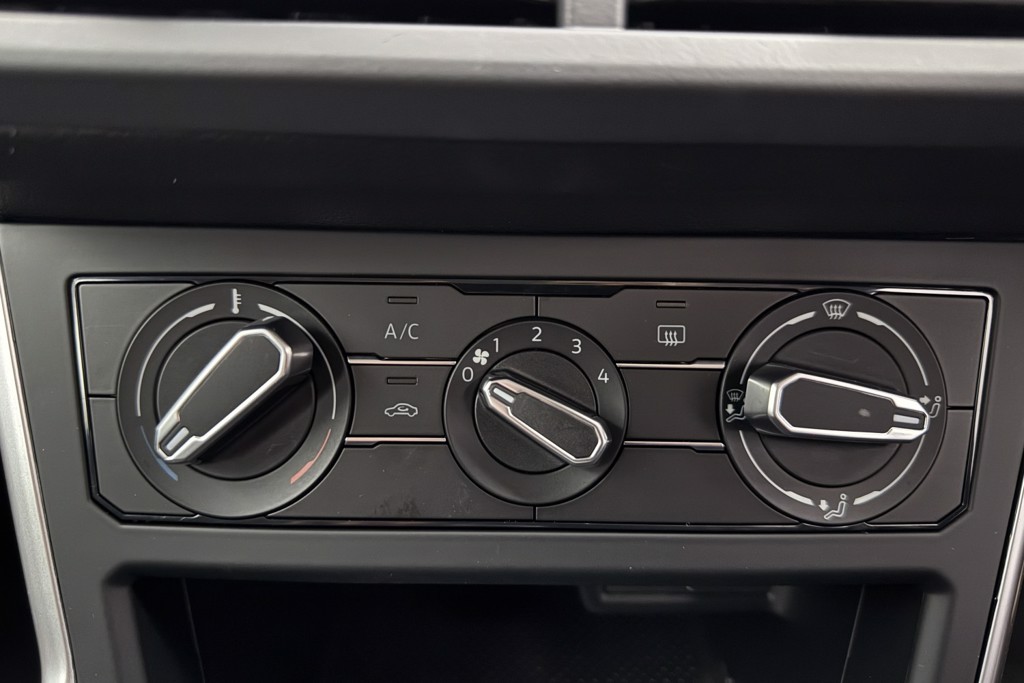Volkswagen Polo Life Automatic Petrol Hatchback - Stock Number (1550624) - 11th supplementary image