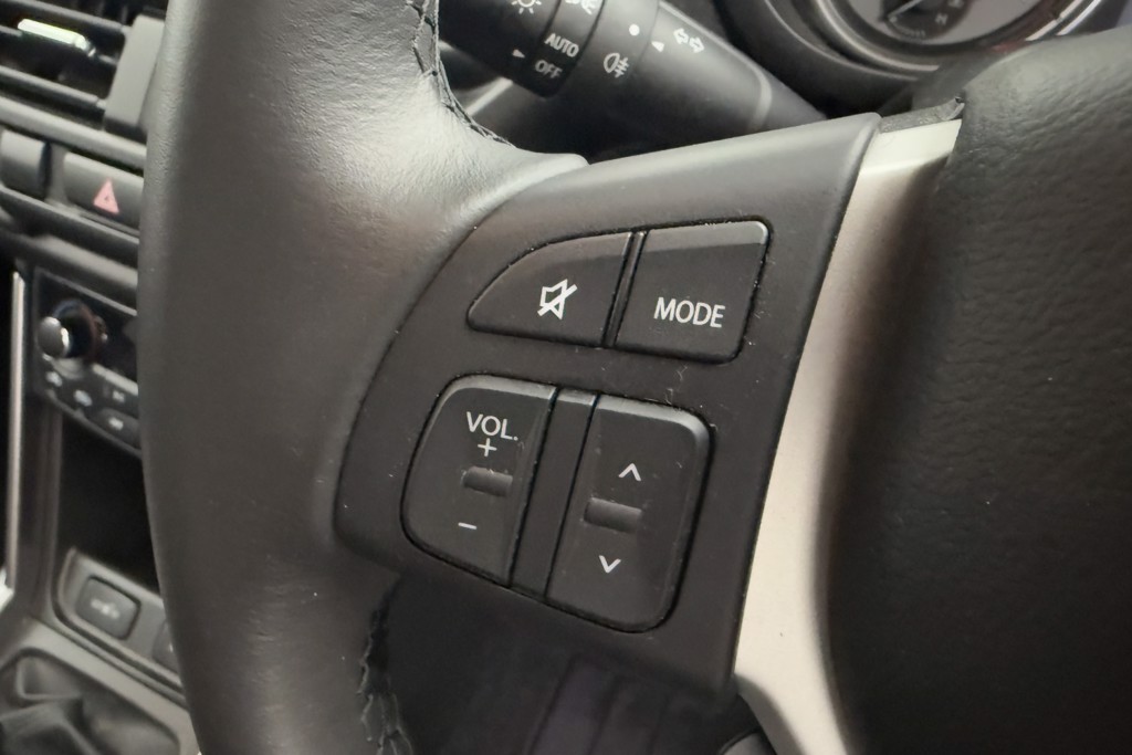 Suzuki S-Cross Motion Manual Petrol-Electric Hybrid SUV - Stock Number (1550725) - 3rd supplementary image