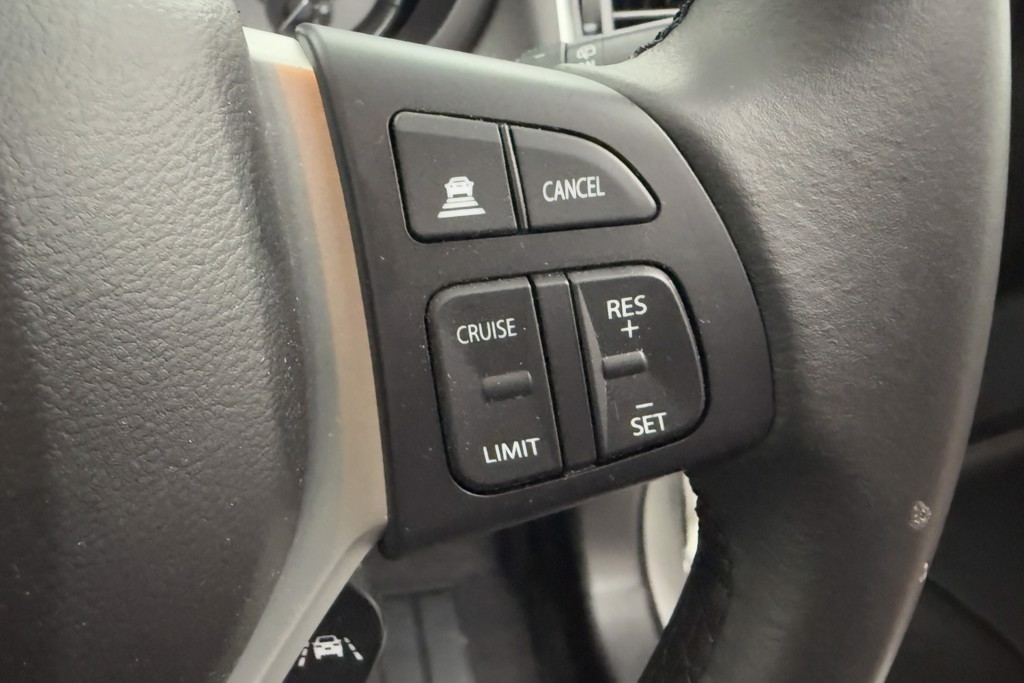 Suzuki S-Cross Motion Manual Petrol-Electric Hybrid SUV - Stock Number (1550725) - 4th supplementary image