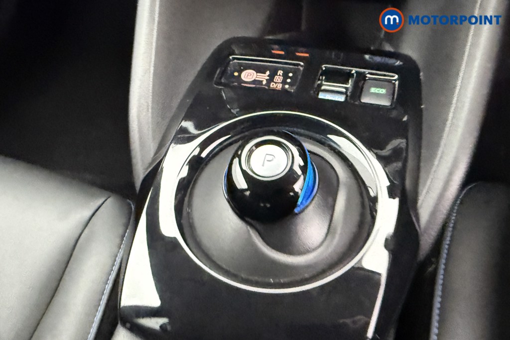 Nissan Leaf N-Connecta Automatic Electric Hatchback - Stock Number (1550749) - 14th supplementary image