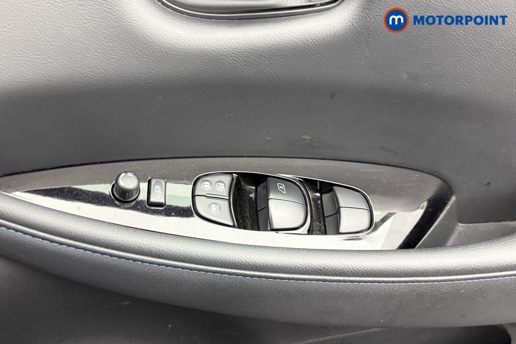 Nissan Leaf N-Connecta Automatic Electric Hatchback - Stock Number (1550749) - 18th supplementary image