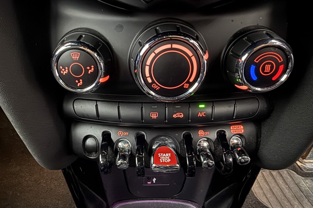 Mini Hatchback Cooper S Sport Manual Petrol Hatchback - Stock Number (1550924) - 12th supplementary image