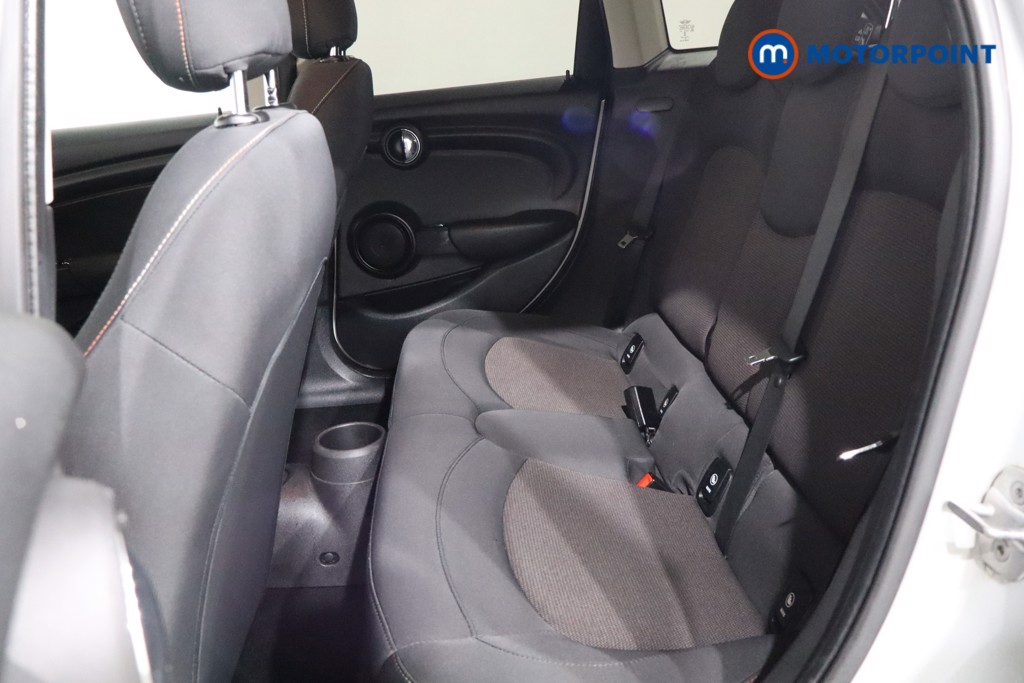 Mini Hatchback Cooper Automatic Petrol Hatchback - Stock Number (1551543) - 5th supplementary image