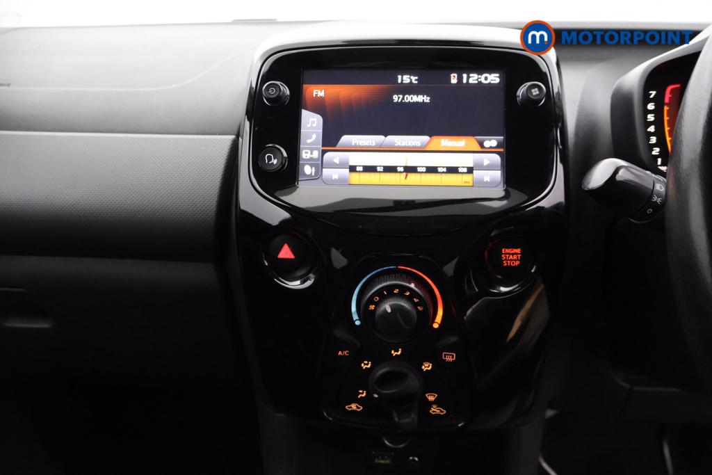 Peugeot 108 Allure Manual Petrol Hatchback - Stock Number (1551588) - 5th supplementary image
