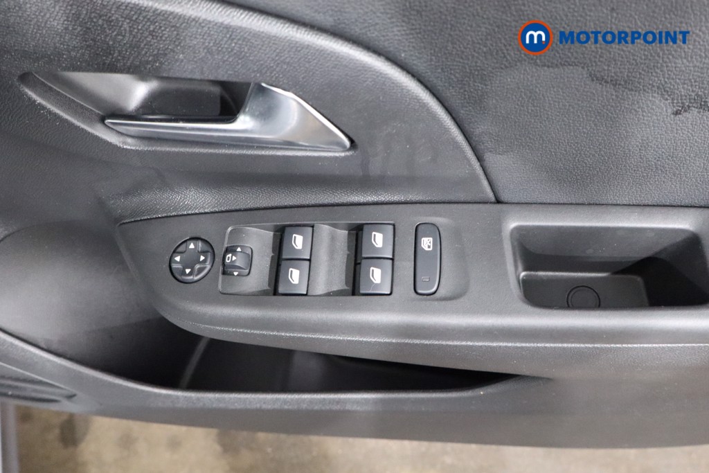 Vauxhall Corsa Elite Edition Manual Petrol Hatchback - Stock Number (1551589) - 16th supplementary image