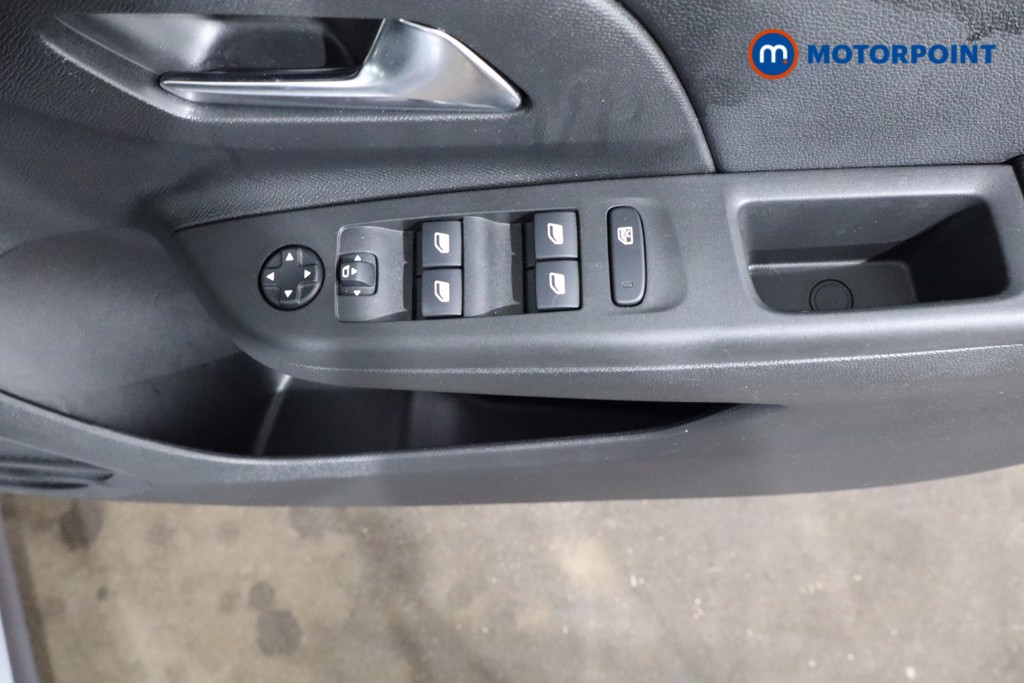 Vauxhall Corsa Elite Edition Manual Petrol Hatchback - Stock Number (1551589) - 19th supplementary image