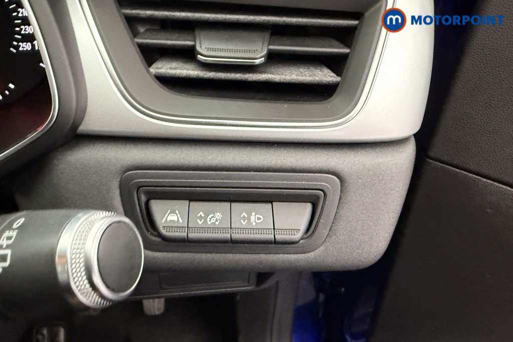 Renault Captur Iconic Manual Diesel SUV - Stock Number (1551613) - 14th supplementary image