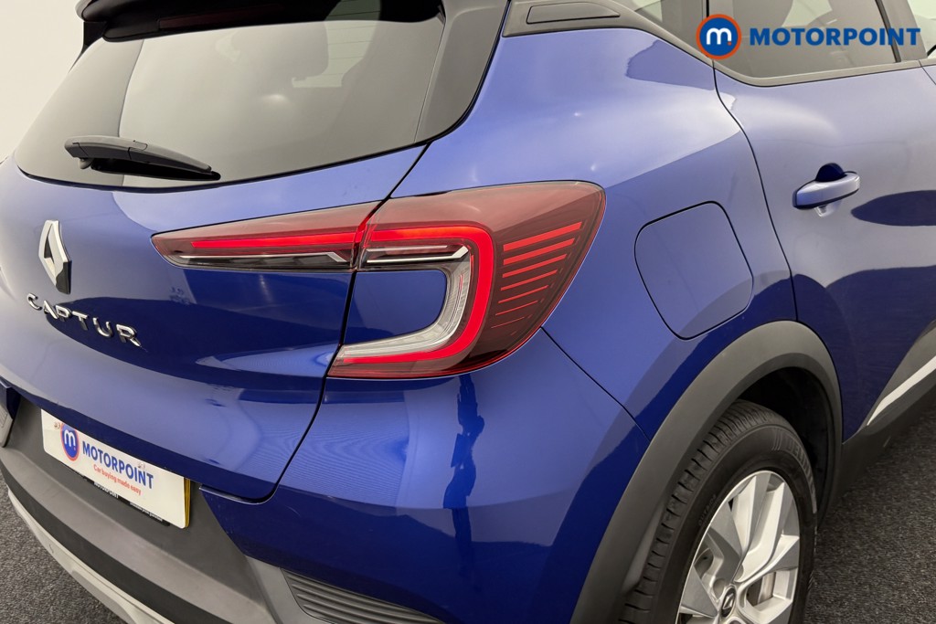 Renault Captur Iconic Manual Diesel SUV - Stock Number (1551613) - 24th supplementary image