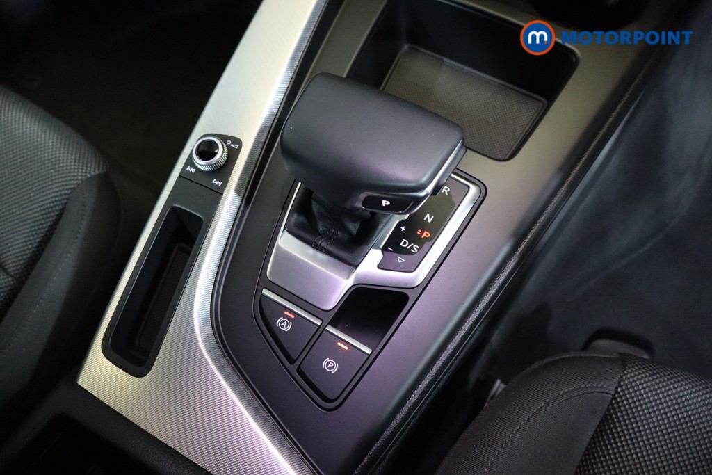 Audi A4 Technik Automatic Petrol Estate - Stock Number (1551827) - 5th supplementary image