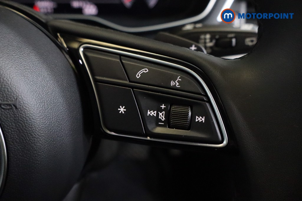 Audi A4 Technik Automatic Petrol Estate - Stock Number (1551827) - 7th supplementary image