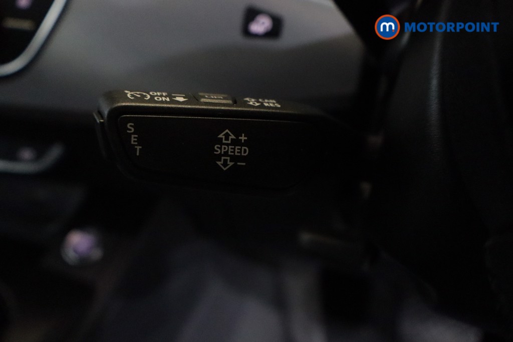 Audi A4 Technik Automatic Petrol Estate - Stock Number (1551827) - 8th supplementary image